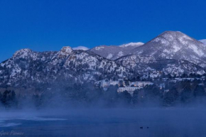 Broadmeadow Cabin - Pet Friendly - Hiking Snowshoeing Ski - Near Allenspark - Estes Park cabin